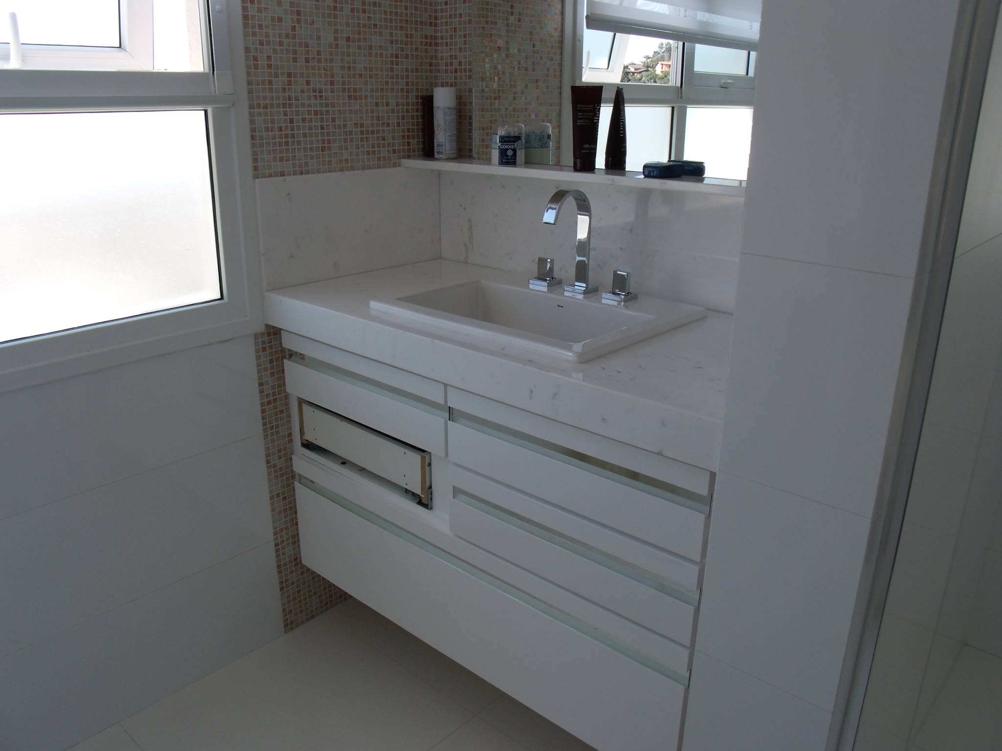 lavatório mámore importado piso em mármore