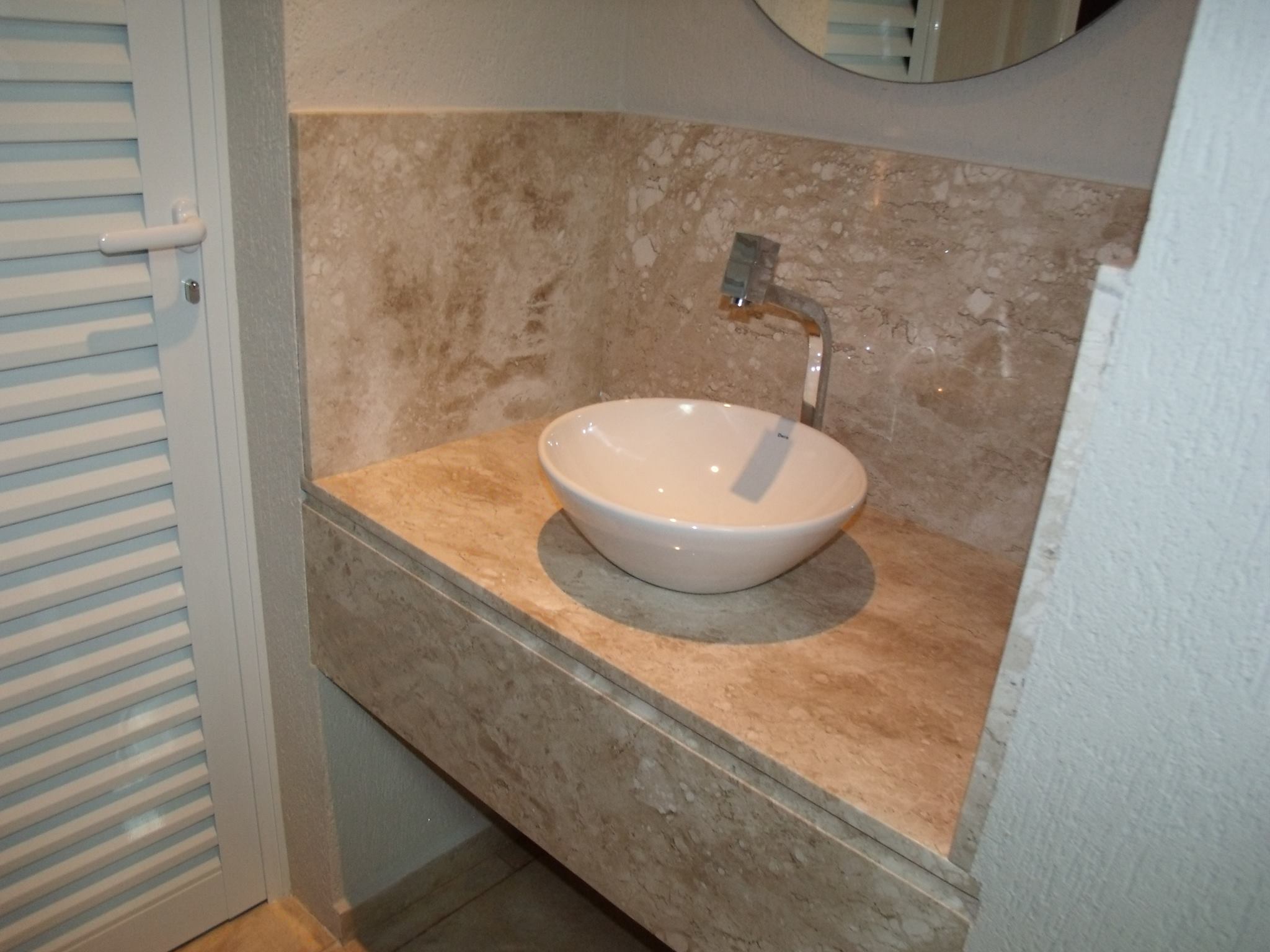 lavatório mámore importado piso em mármore